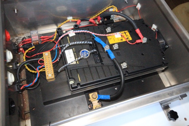 Le batterie del motore elettrico Foto Maccione