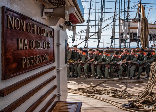 Il motto di Nave Vespucci