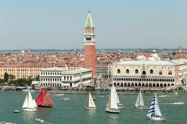 Flotta vele epoca Venezia Foto Bertolin