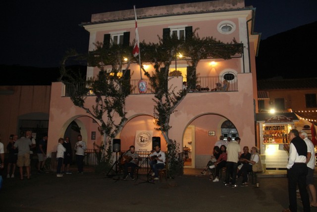 Casa Cavalieri di Capraia Foto Maccione