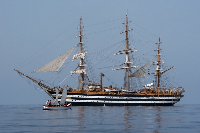 Nave scuola Amerigo Vespucci 1