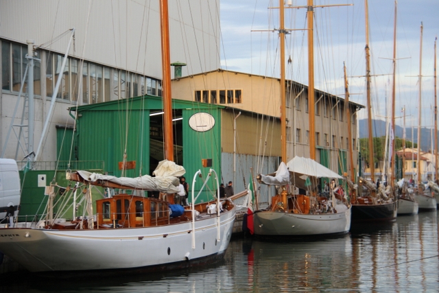 Cantiere Navale Francesco Del Carlo Foto Maccione