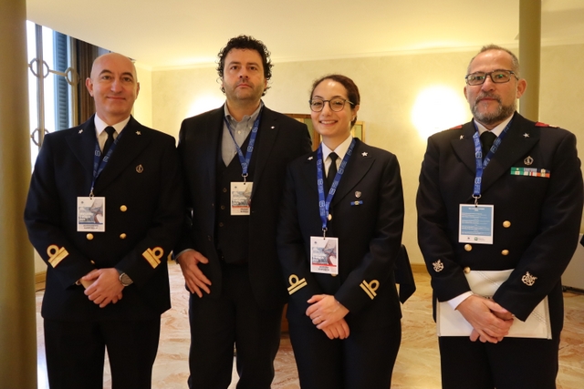 Marina Militare e Presidente AVEV Foto Maccione
