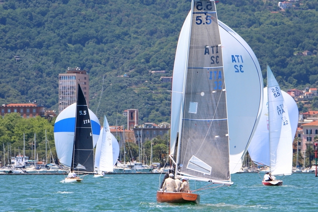 I 5.50 S.I. in regata Foto Maccione 1