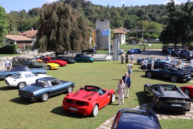 Auto depoca Marina di Lisanza Foto Maccione