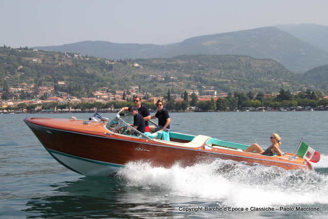 I Riva storici in navigazione Foto Maccione 1 bassa