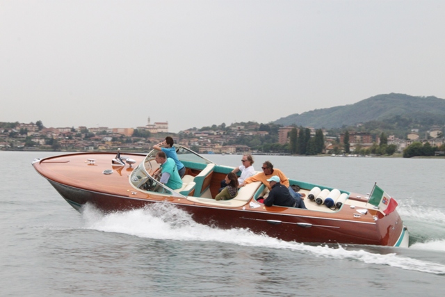 Un Riva Aquarama in navigazione