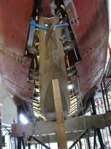 Bamba durante il restauro presso il cantiere Pezzini di Viareggio (7)