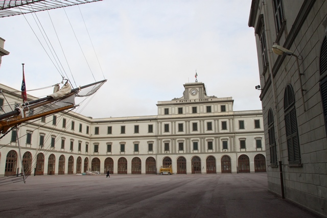 Il piazzale dellAccademia Navale di Livorno