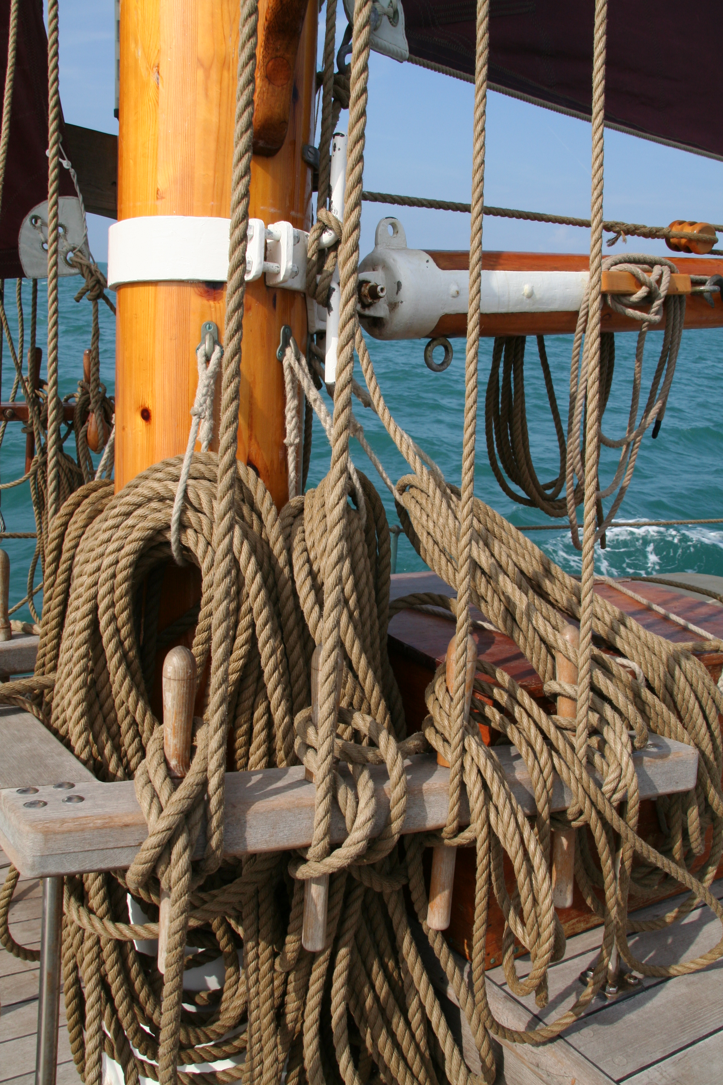 Antica attrezzatura navale di bordo (3)