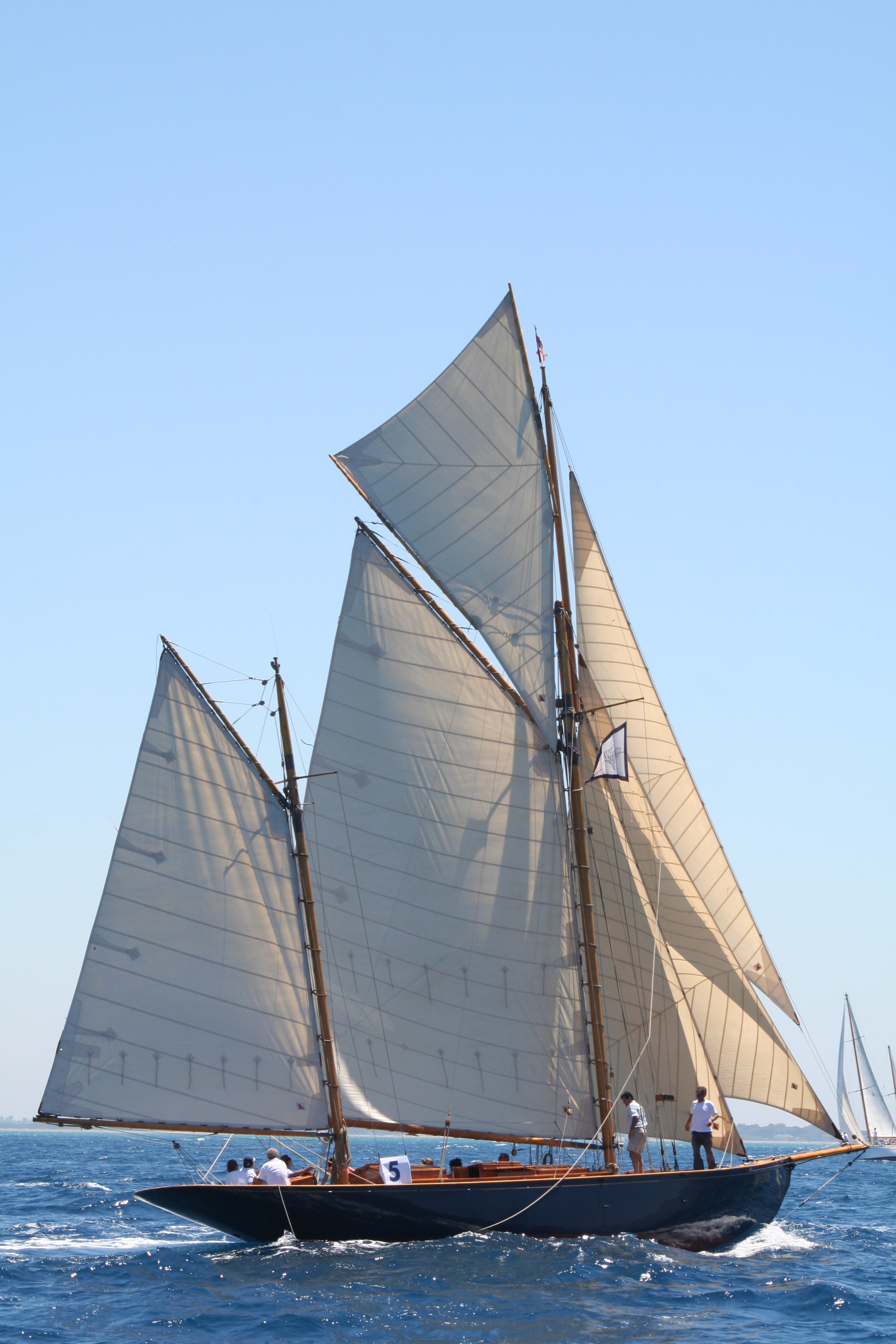 Tirrenia II, ketch aurico del 1914